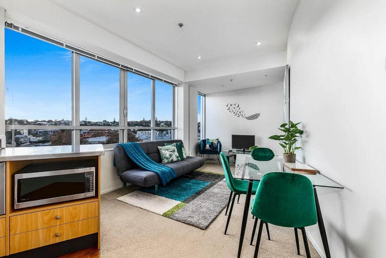 One Bedroom Apartment - Pool, Gym & Tennis Courts! Auckland Exterior foto