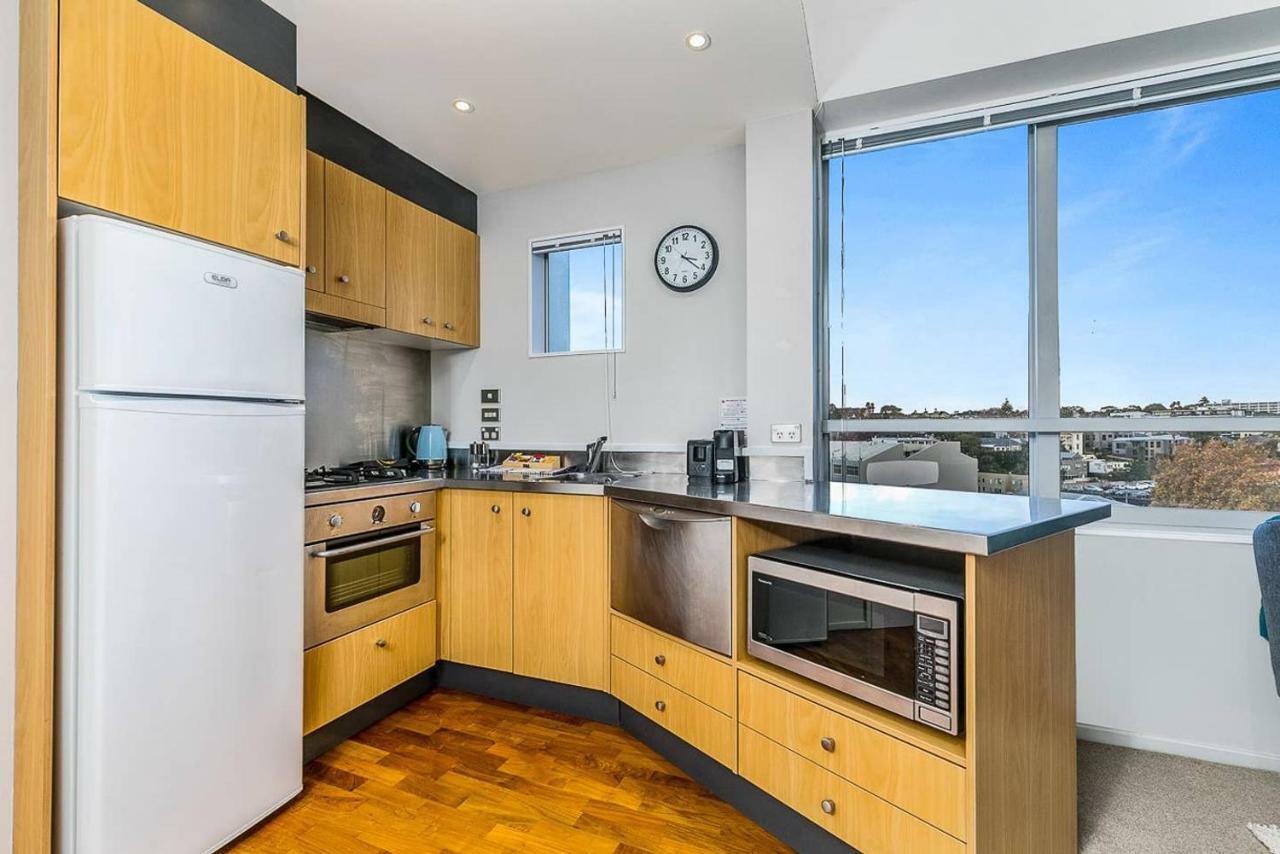 One Bedroom Apartment - Pool, Gym & Tennis Courts! Auckland Exterior foto